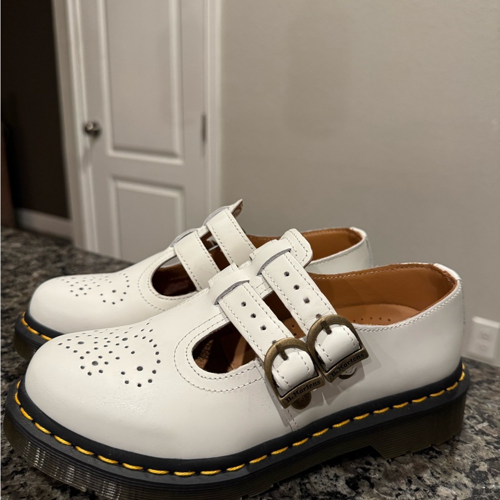 Dr. Martens Women's 8065 Mary Jane